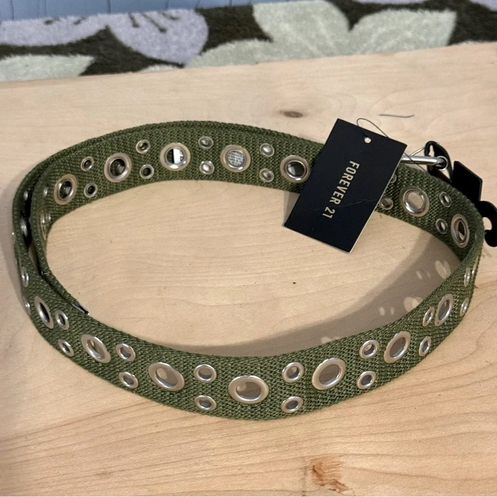 New Forever 21 Olive Belt with Silver Details Size S/M